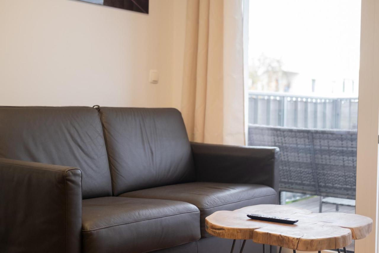 Modern Apartment W/ Cozy Balcony Near City Center เวียนนา ภายนอก รูปภาพ
